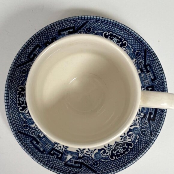 Vintage Churchill Blue Willow Transferware Teacups, Saucers, Set of 6 - Picture 3 of 4